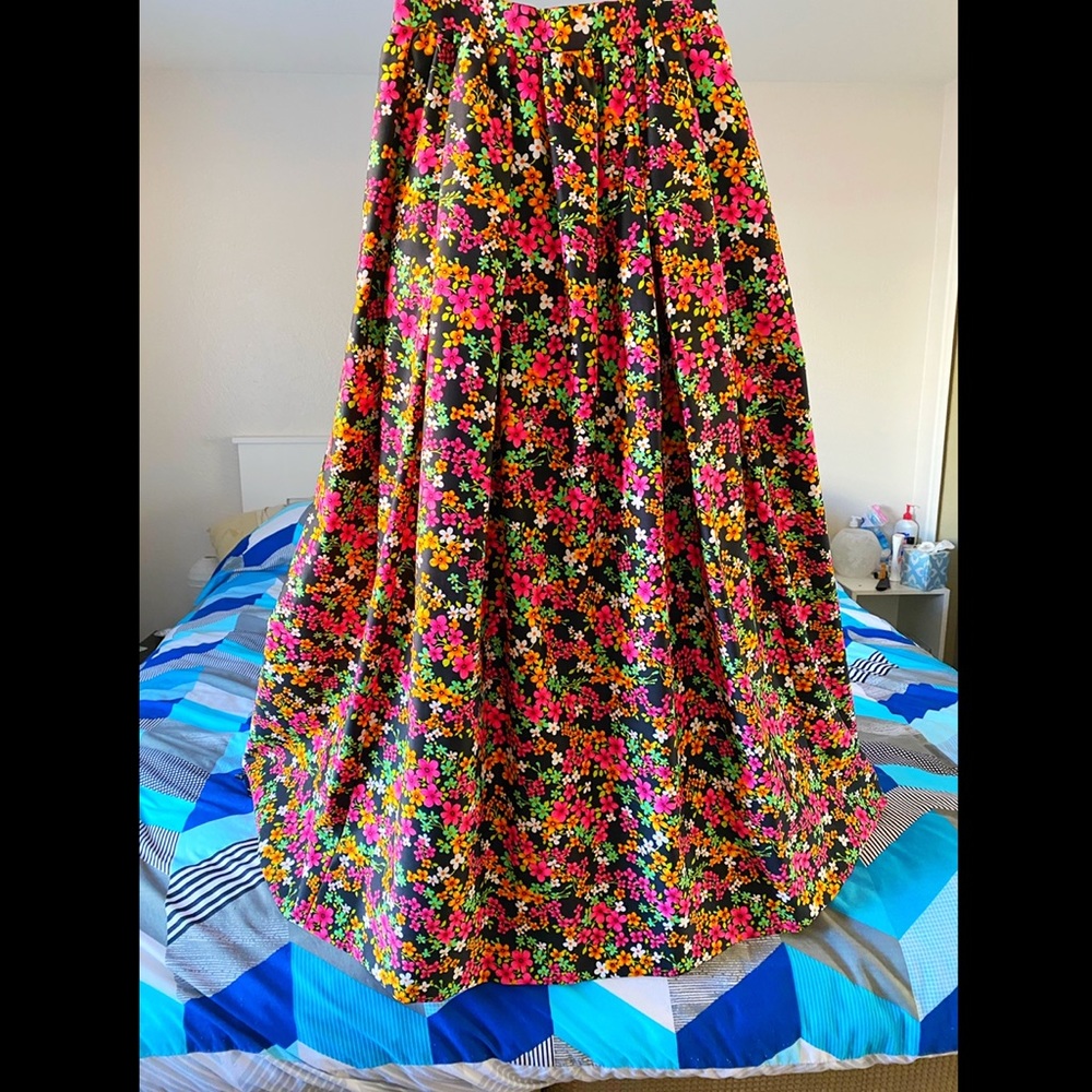 Floral full vintage maxi skirt